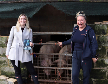 Julia Lopez MP with Ms Tracy Mackness, Founder of Giggly Pig Co