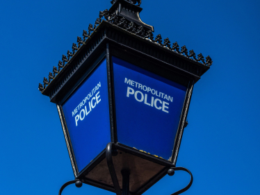 Met Police Lamp